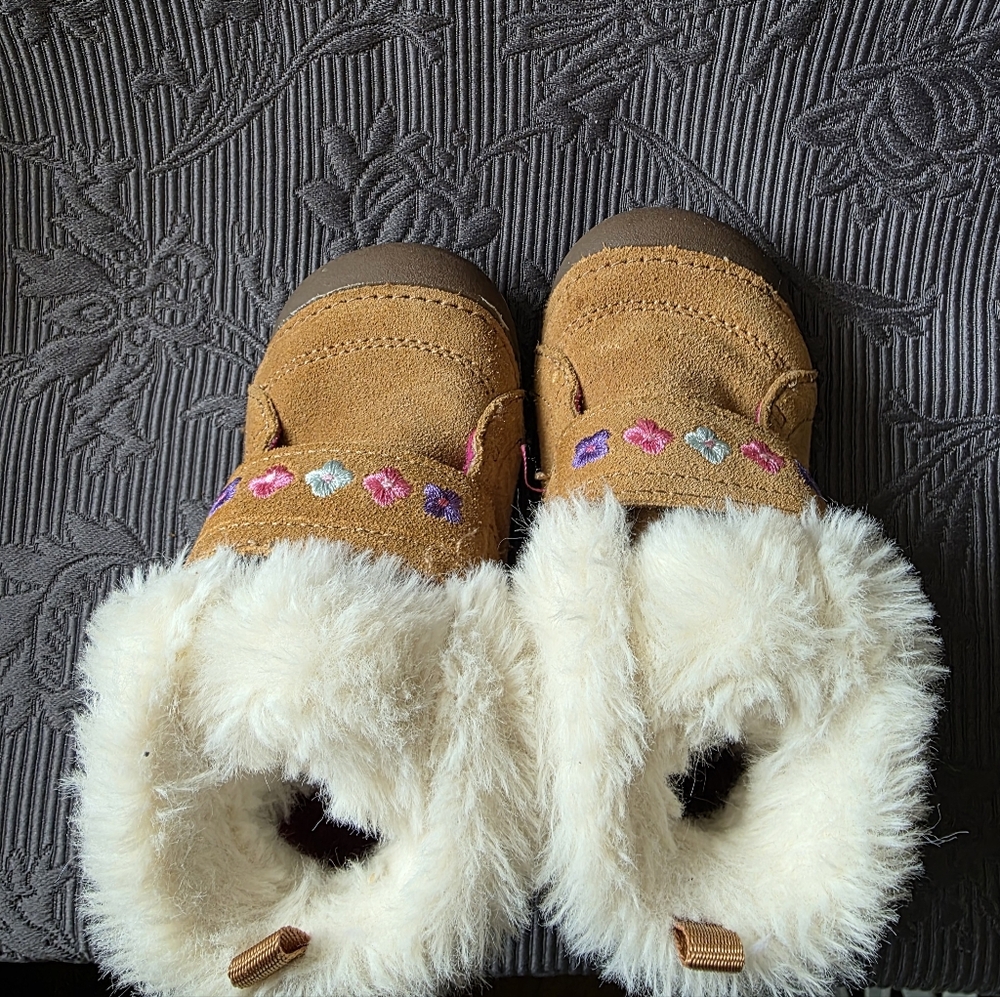 Cozy Stride Rite Toddler Boots - Picture 3 of 5